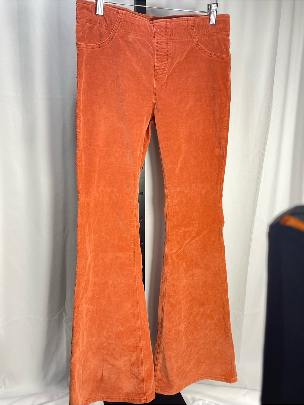 We The Free “Jayde Jean” in Rust Corduroy Flare Pants w/elastic waist! 70s boho